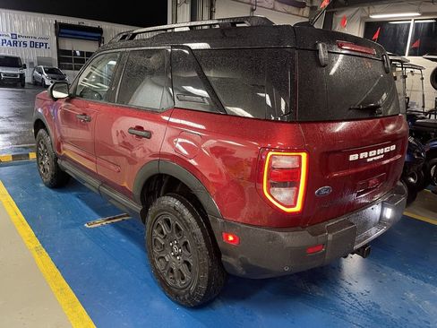 Used 2025 Ford Bronco Sport Badlands image 6