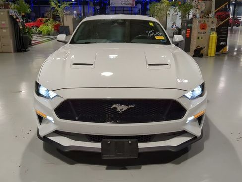 Used 2022 Ford Mustang GT Premium w/ Equipment Group 401A RWD image 3