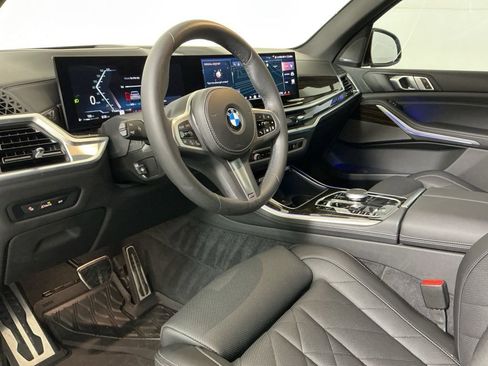 Certified 2024 BMW X5 xDrive40i w/ M Sport Package image 21