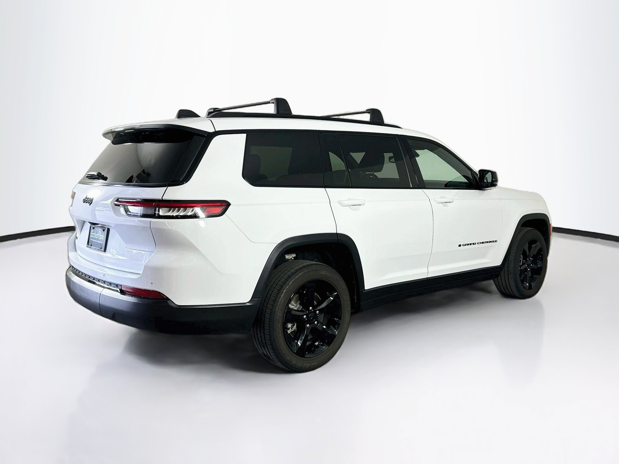 Used 2024 Jeep Grand Cherokee L Altitude AWD/4WD image 9