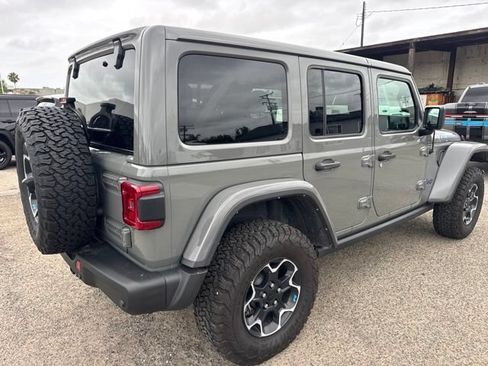 Used 2022 Jeep Wrangler Unlimited Rubicon 4xe w/ Steel Bumper Group AWD/4WD image 5