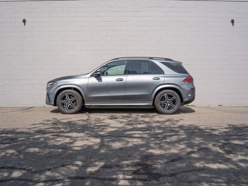 Used 2024 Mercedes-Benz GLE 350 4MATIC image 2