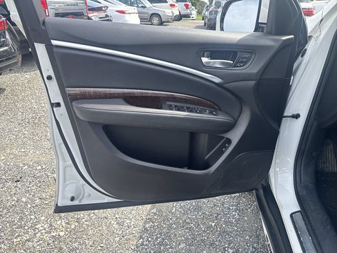 Used 2020 Acura MDX SH-AWD image 2