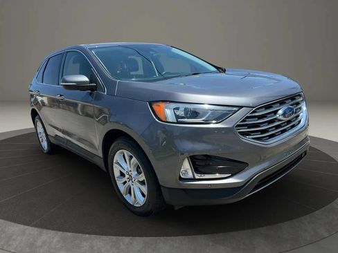 Used 2022 Ford Edge Titanium AWD/4WD image 3