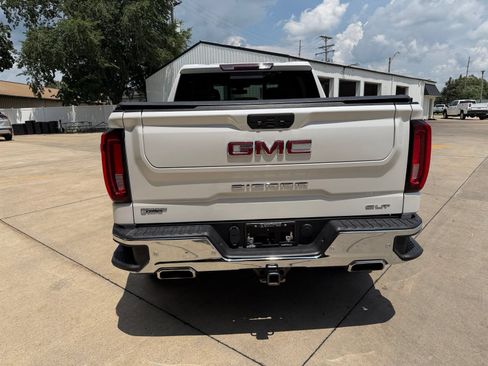 Used 2021 GMC Sierra 1500 SLT w/ SLT Premium Plus Package AWD/4WD image 30