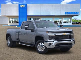 Used 2026 Chevrolet Silverado 3500 LT w/ Safety Package AWD/4WD video 1