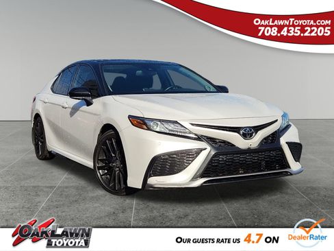 Used 2024 Toyota Camry XSE w/ Navigation Package image 1