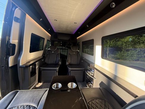 Used 2019 Mercedes-Benz Sprinter 170 image 22