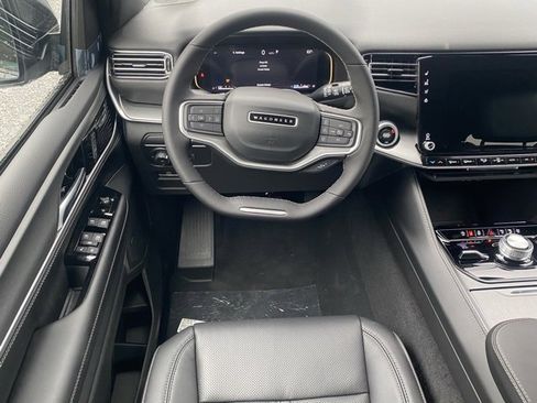 New 2025 Jeep Wagoneer L Series II w/ Convenience Group I image 35