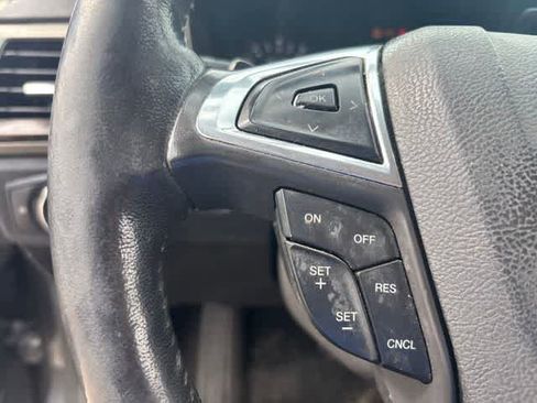 Used 2016 Ford Fusion SE w/ Equipment Group 202A FWD image 11