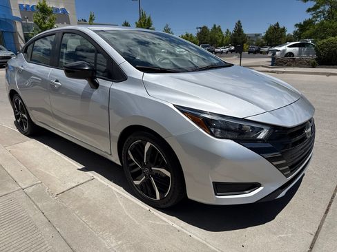 Used 2024 Nissan Versa SR FWD image 3