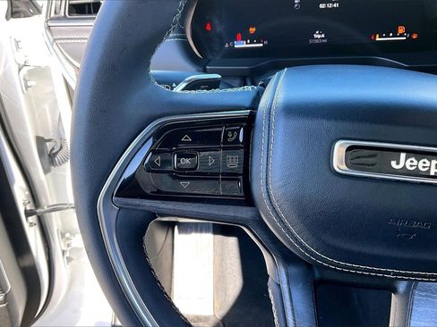 Certified 2023 Jeep Grand Cherokee Overland w/ Luxury Tech Group IV image 31