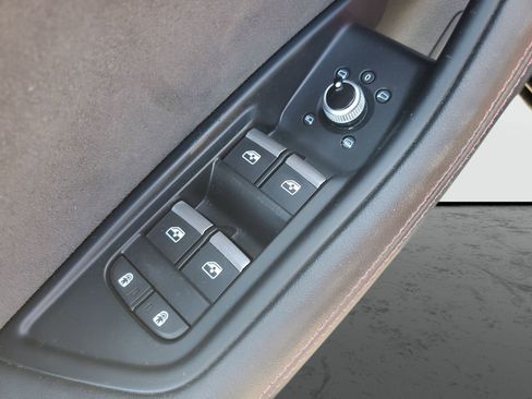 Used 2023 Audi S4 Premium Plus w/ Premium Plus Package AWD/4WD image 20