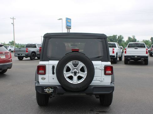 Used 2019 Jeep Wrangler Unlimited Sport S AWD/4WD image 8