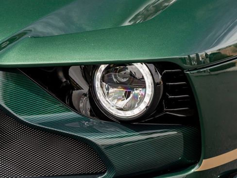 Used 2024 Aston Martin Valour RWD image 13