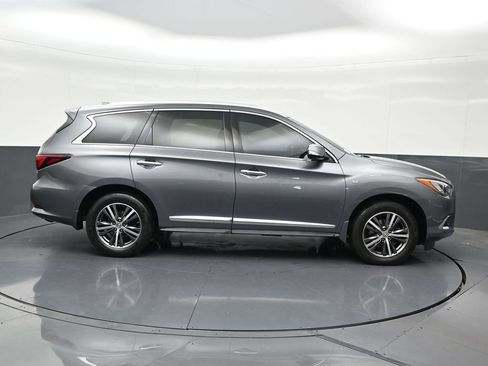 Used 2019 INFINITI QX60 Luxe w/ Essential Package FWD image 7