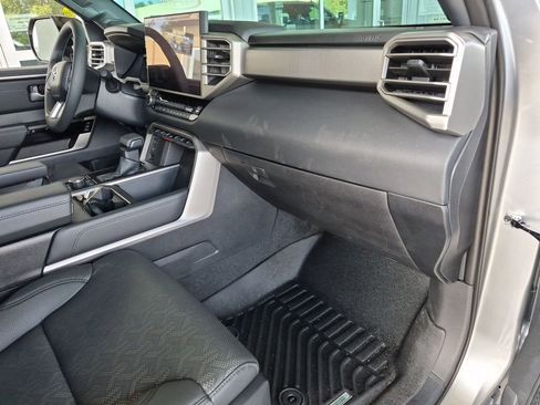 Used 2025 Toyota Tundra Limited w/ TRD Off-Road Package AWD/4WD image 18