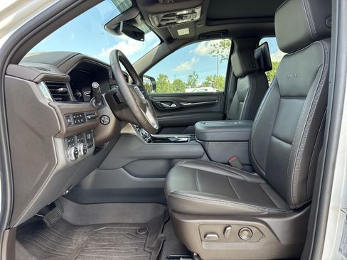 Used 2023 GMC Yukon XL Denali w/ Max Trailering Package AWD/4WD image 16