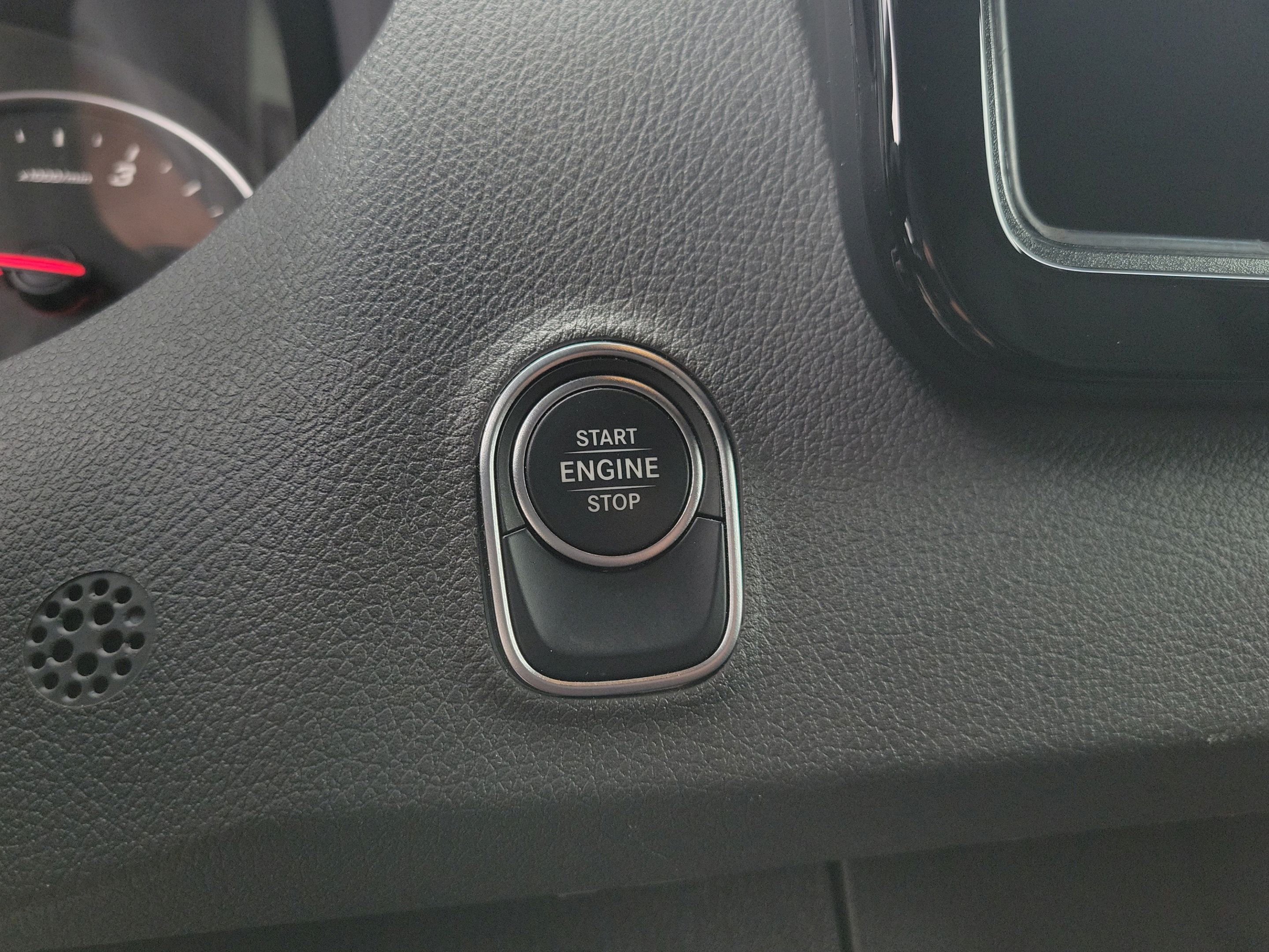 Used 2025 Mercedes-Benz Sprinter 2500 image 16