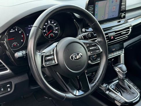 Used 2021 Kia Seltos EX image 12