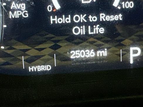 Used 2023 Jeep Wrangler Unlimited Sahara w/ Cold Weather Group AWD/4WD image 17