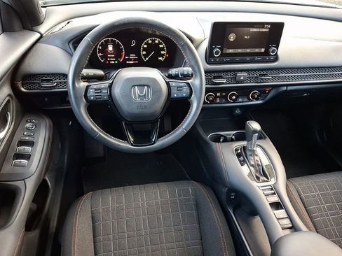 Used 2024 Honda HR-V Sport image 12