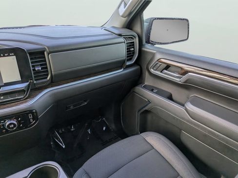 Used 2024 GMC Sierra 1500 Elevation AWD/4WD image 15