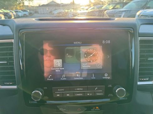 Used 2024 Nissan Frontier SV w/ SV Convenience Package image 23