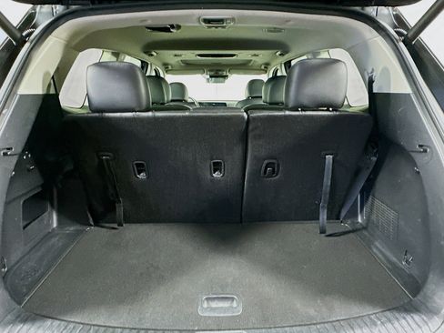 Used 2025 Kia Telluride S FWD image 31