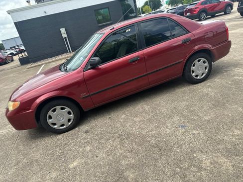 Used 2001 MAZDA Protege FWD image 5