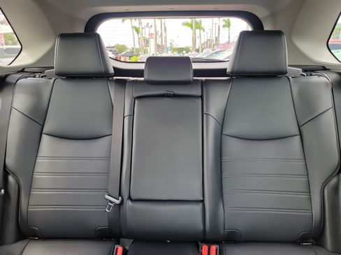 Used 2023 Toyota RAV4 XLE Premium AWD/4WD image 21