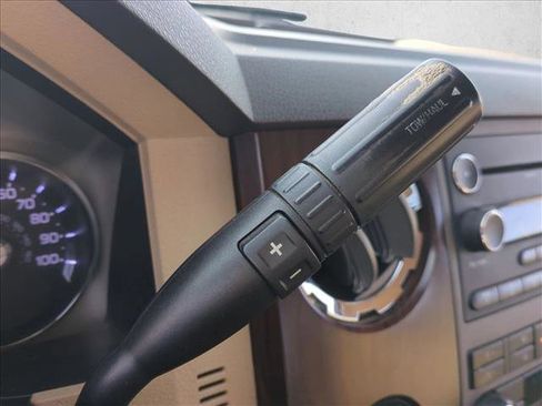 Used 2012 Ford F250 Lariat image 8