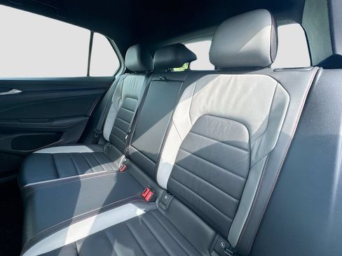 Used 2022 Volkswagen GTI Autobahn FWD image 25