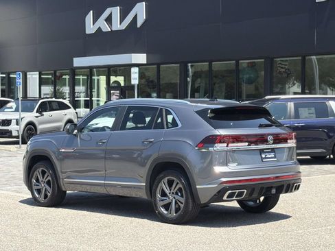 Used 2024 Volkswagen Atlas Cross Sport SEL R-Line AWD/4WD image 31