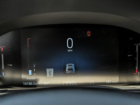 Used 2025 Ford Escape ST-Line w/ Tech Pack #1 AWD/4WD image 17