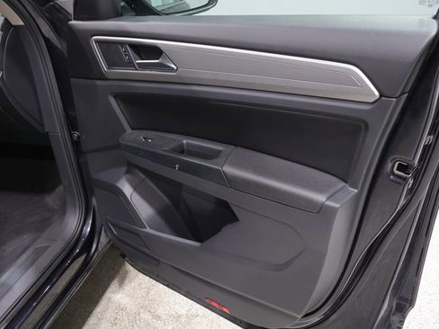 Used 2018 Volkswagen Atlas SE AWD/4WD image 24