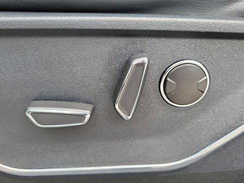 Used 2022 Ford F150 Lariat w/ Equipment Group 502A High image 19