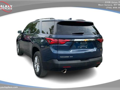 Used 2023 Chevrolet Traverse LT AWD/4WD image 7