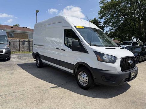 Used 2023 Ford Transit 250 148 High Roof AWD image 3