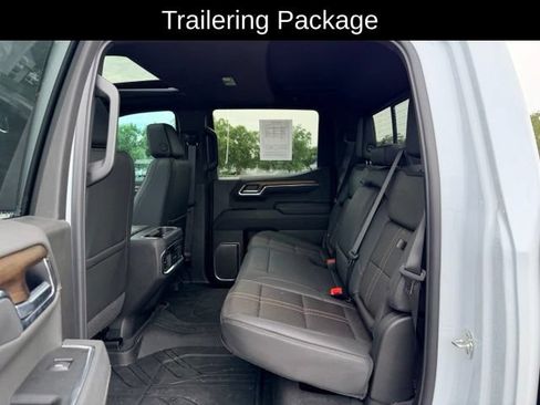 Certified 2026 Chevrolet Silverado 1500 High Country w/ High Country Premium Package AWD/4WD image 9