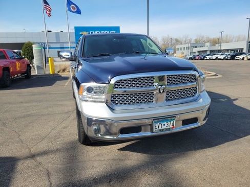 Used 2017 RAM 1500 Laramie AWD/4WD image 4