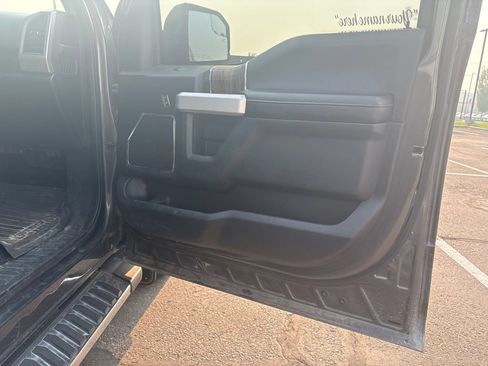 Used 2019 Ford F150 Lariat w/ FX4 Off-Road Package AWD/4WD image 16