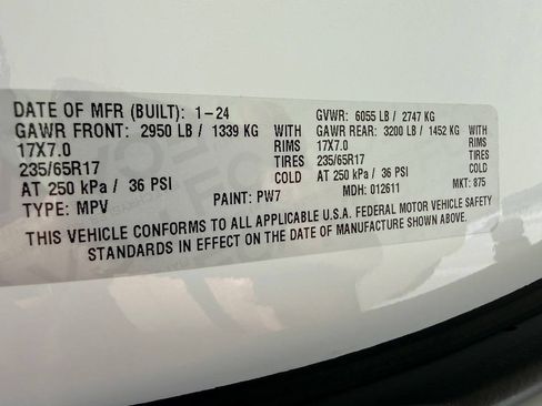 Used 2024 Chrysler Pacifica Touring FWD image 46