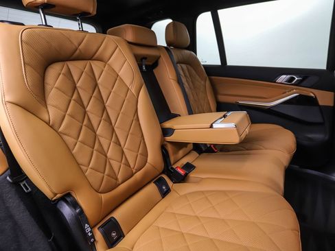 Certified 2023 BMW X7 xDrive40i w/ Premium Package image 29