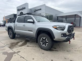 Used 2023 Toyota Tacoma TRD Off-Road w/ TRD Premium Off Road Package AWD/4WD video 1