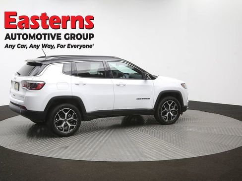Used 2025 Jeep Compass Limited AWD/4WD image 43
