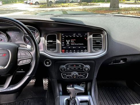 Used 2021 Dodge Charger Scat Pack RWD image 9