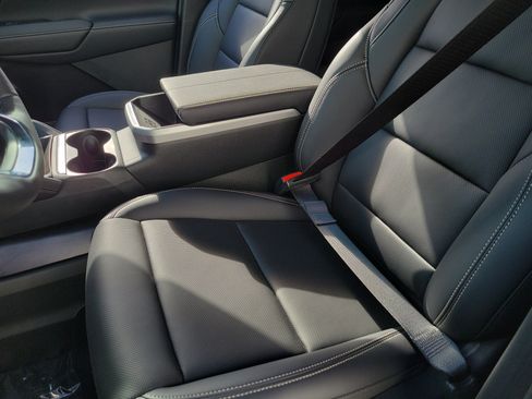 New 2027 GMC Terrain Elevation w/ Elevation Premium Package FWD image 23