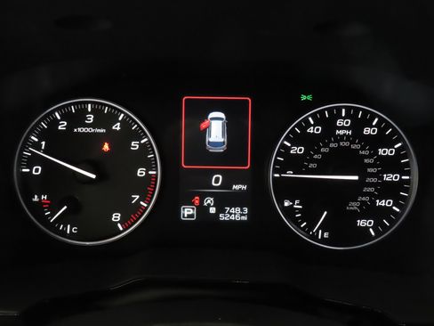 Used 2025 Subaru Outback Premium AWD/4WD image 12
