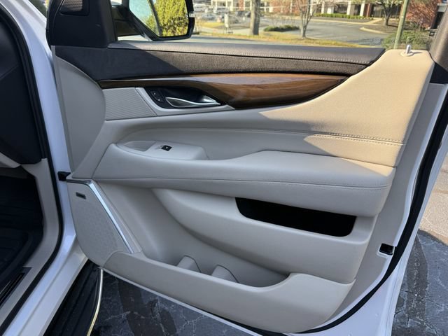 Used 2018 Cadillac Escalade Luxury RWD image 20